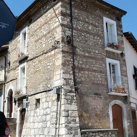 Casa Vacanze Le Dimore Del Mercante * Luco dei Marsi